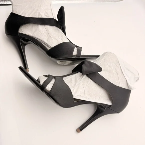 Stella McCartney Elegant Black Stiletto Heels with Bow Accent sz 9.5 - Picture 7 of 11